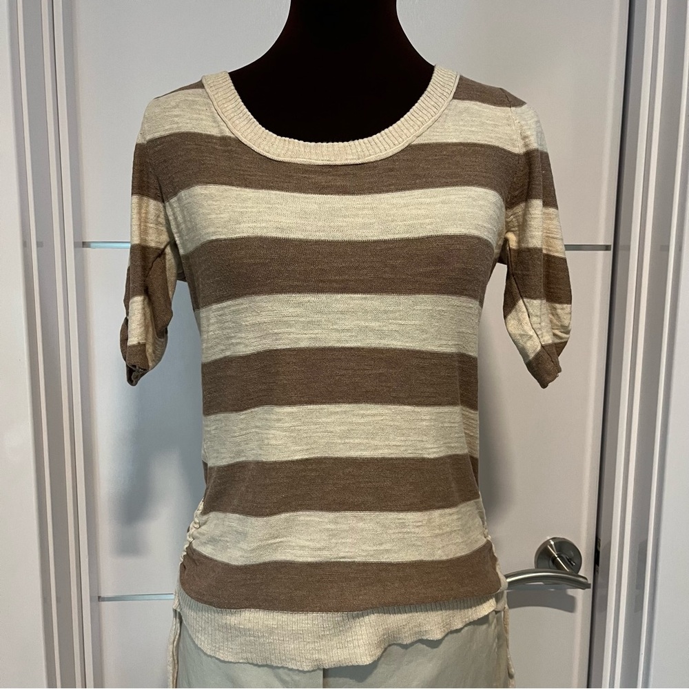 So neutral brown tan stripes crew neck mid length sleeves lightweight sweater